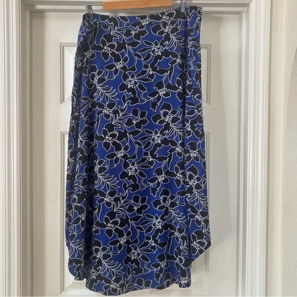 NWT Tommy Bahama Forte Floral Midi Skirt Size 16 Blue Black White Rayon - Picture 5 of 15